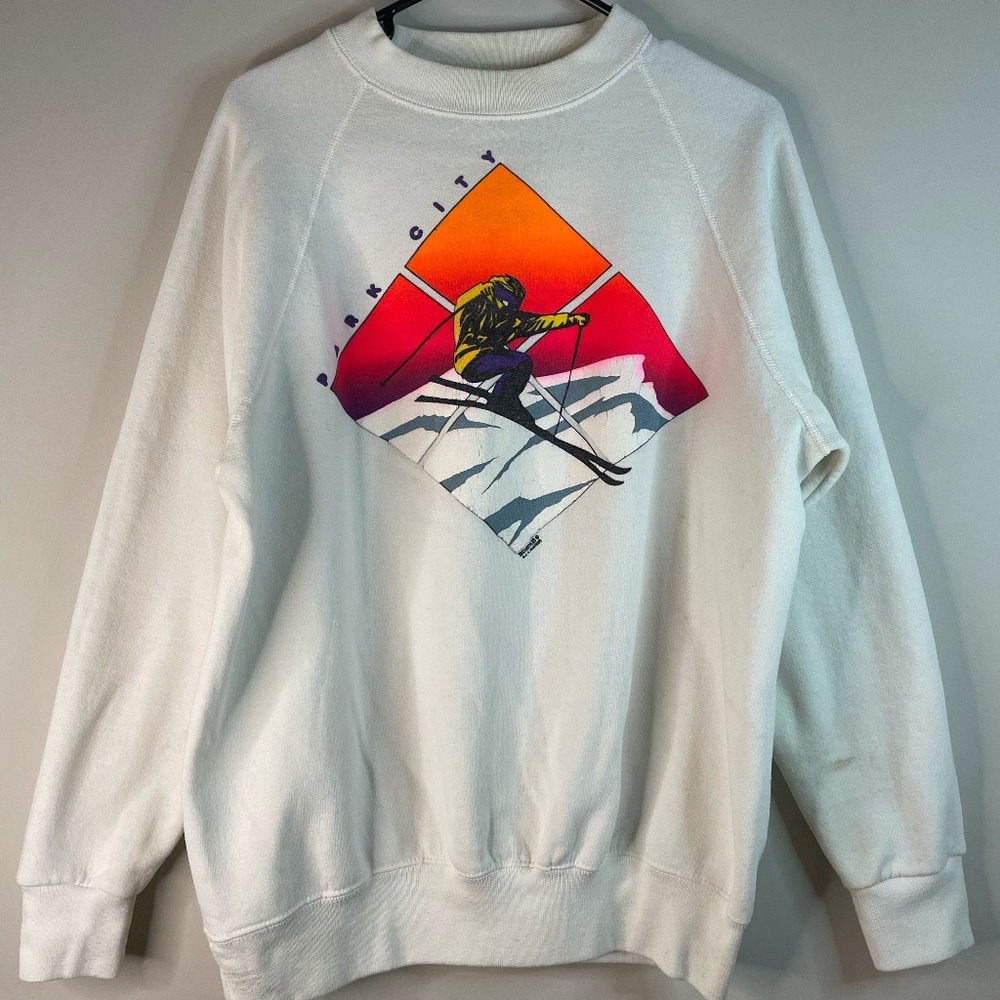 Vintage 80s Ski Park City White Crewneck Sweatshirt - Size XL (more like a M)